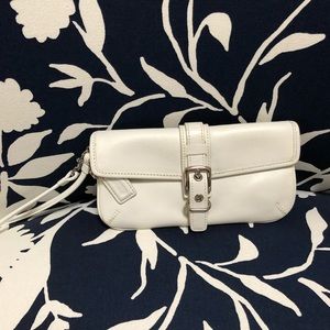 NWOT Coach White Leather Wristlet